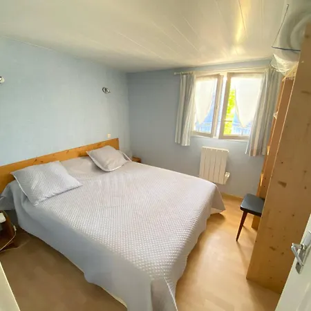 Maison Familiale En Bord De *